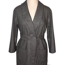 Load image into Gallery viewer, Brown and Creme Houndstooth Wool Roll Collar Jacket
